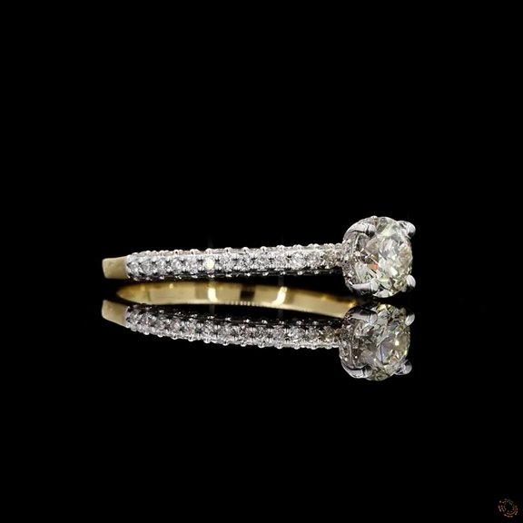 Pavé Solitaire Ring 3