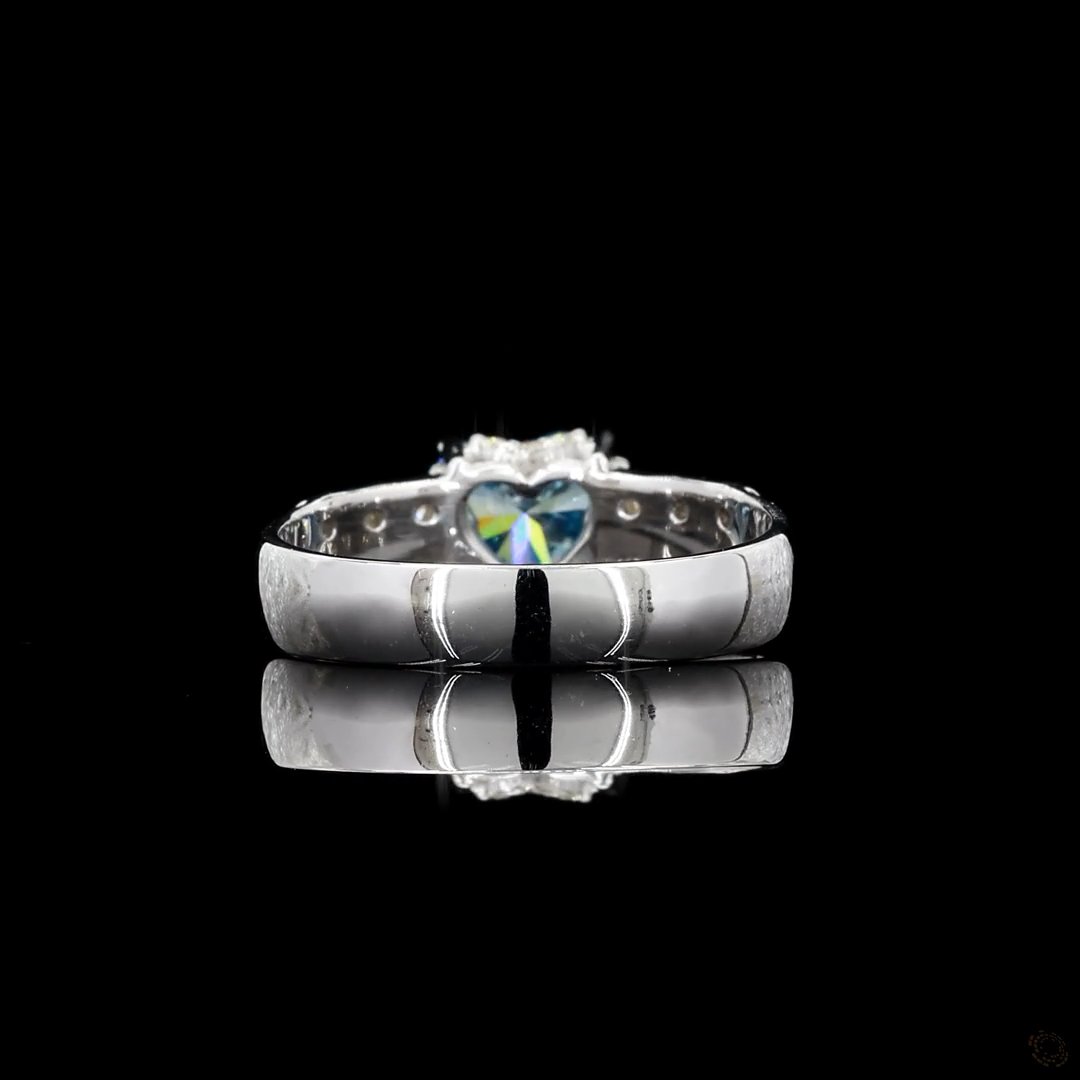 Blue Topaz Heart Ring 4