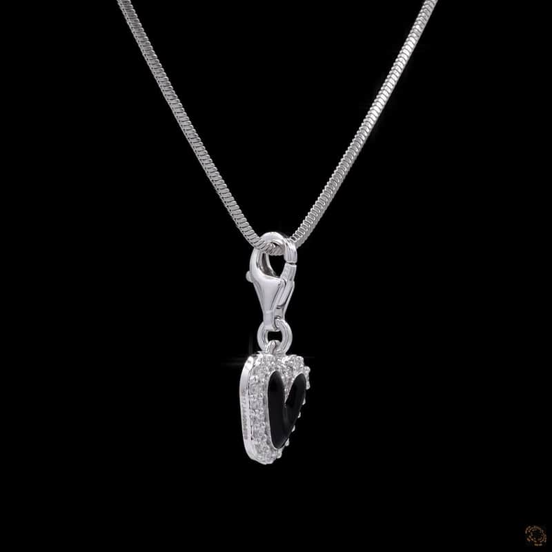 Pavé Heart Pendant 2