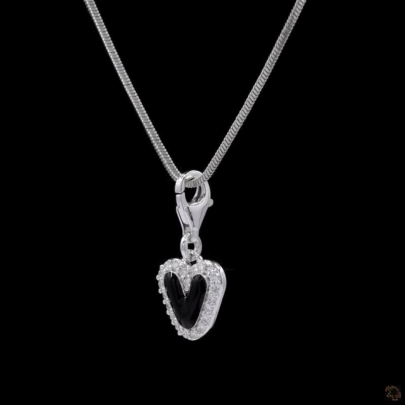 Pavé Heart Pendant 3