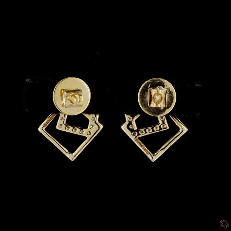 Interlocking Square Stud Earrings 4