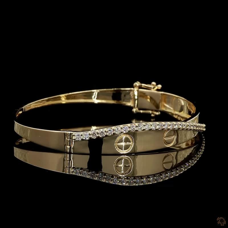 Crossover Screw Motif Bangle 3