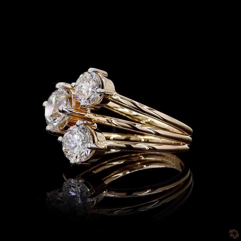 Triple-Band Staggered Ring 4
