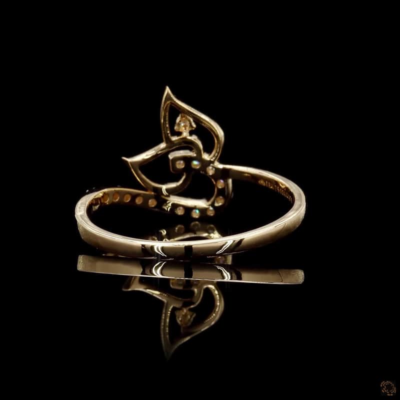Leaf Swirl Diamond Ring 5