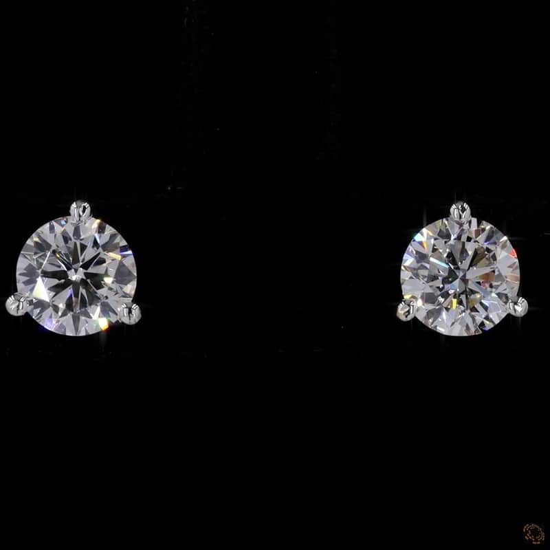 Round Solitaire Stud Earrings 2